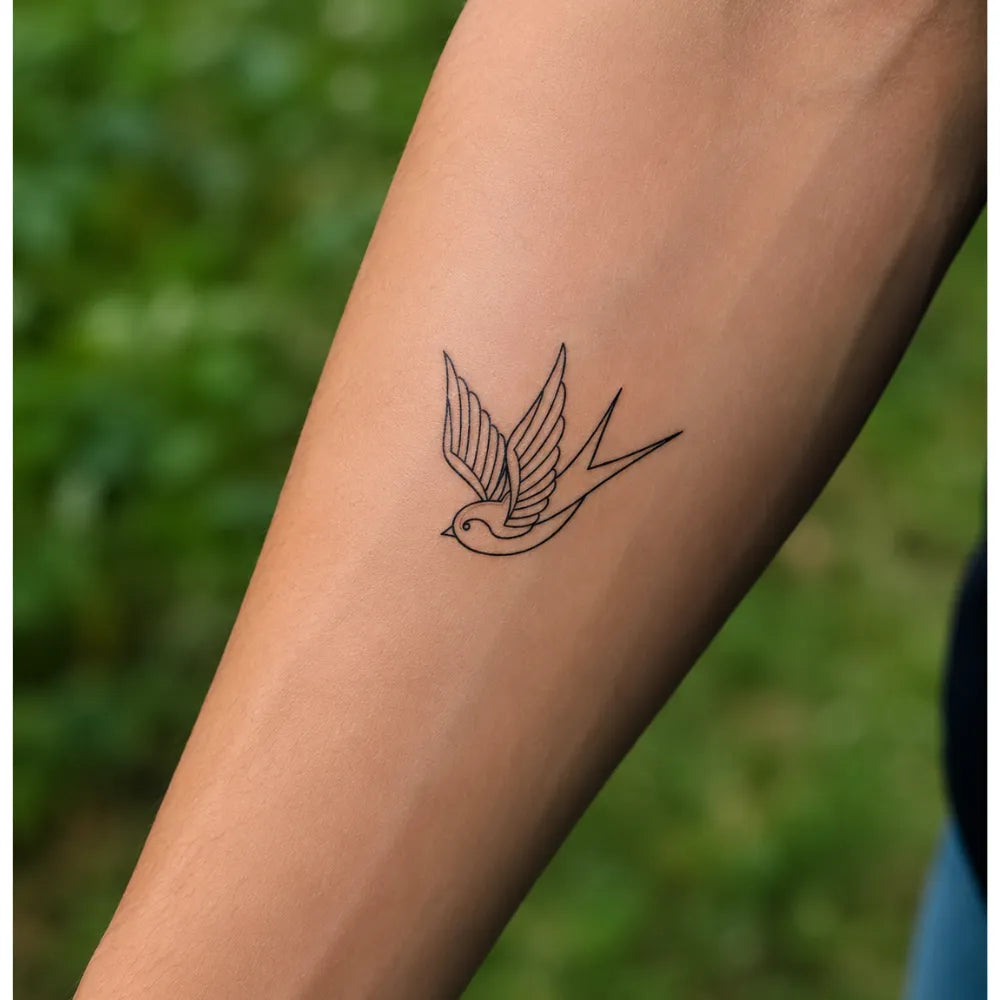 SafeTatt — Swift Flight · fotografie tetování na kůži